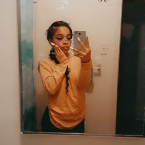 Meet your Posher, Jasmine